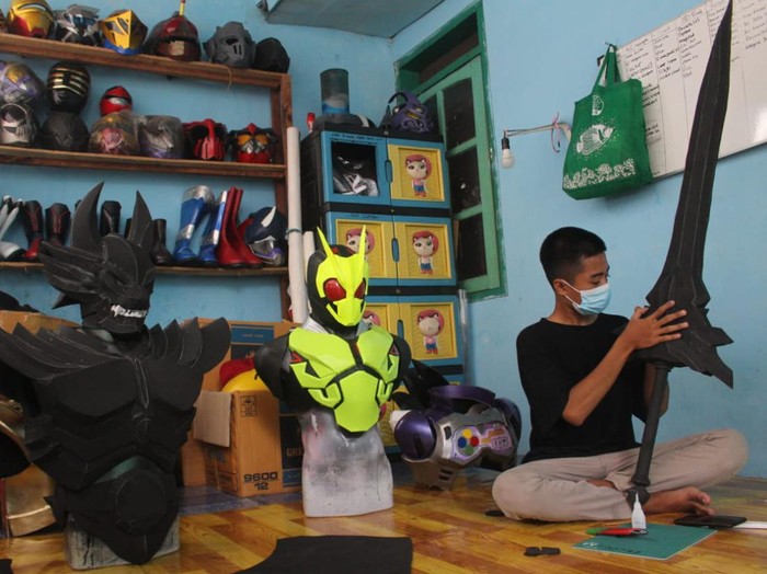 Cosplay Buatan Jombang Tembus Mancanegara, Omzet Rp 30 Juta Sebulan