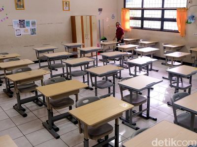 Ditutup Sementara Gegara Corona, Begini Suasana di SMPN 62 Jakarta