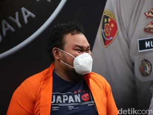 Menangis Fico Fachriza Usai Jadi Tersangka Kasus Tembakau Sintetis