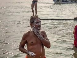 Awas! Foto Ini Menipu Mata Kalau Dilihat Sekilas