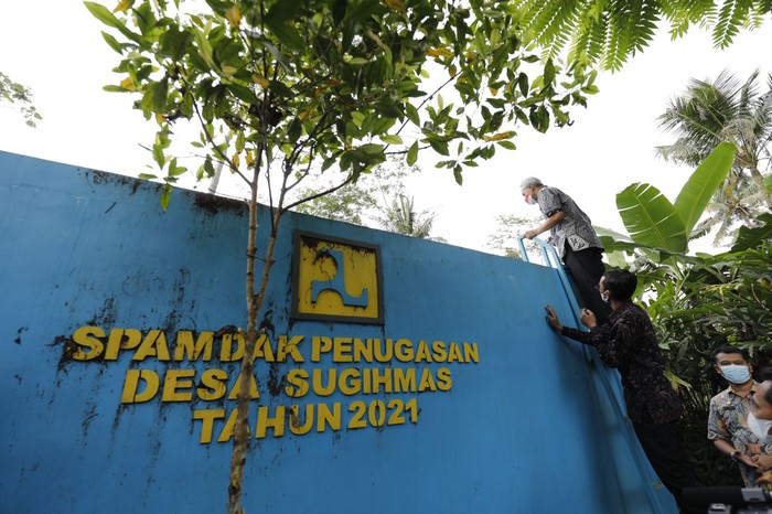 Ganjar Tinjau Mata Air Buatan di Magelang