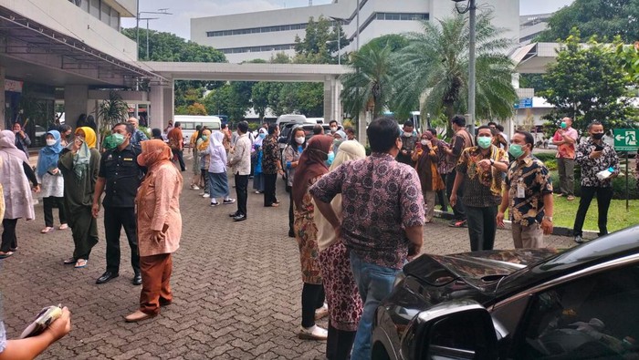 Gempa Goyang Jakarta