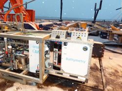 Penampakan Jutaan Ikan Transparan di Bawah Es Antartika