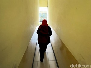 Alami Diskriminasi, Guru Tunarungu: Biarkan Saja!