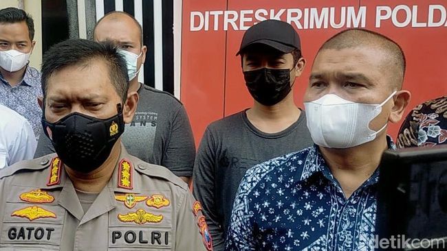 Ini Tampang Hadfana, Penendang Sesajen di Lokasi Erupsi Semeru