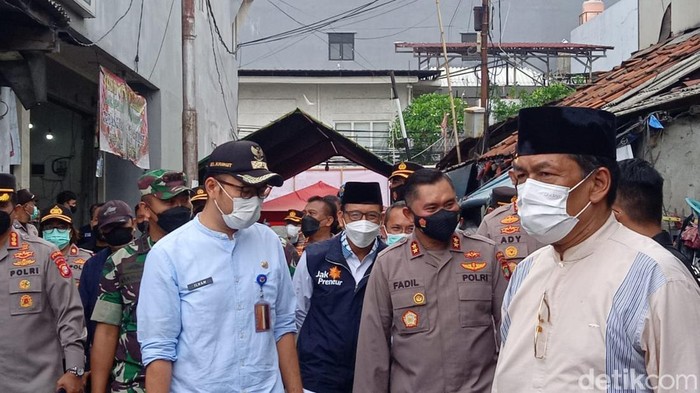 Kapolda Metro Jaya tinjau wilayah Krukut, Tamansari, Jakarta Barat