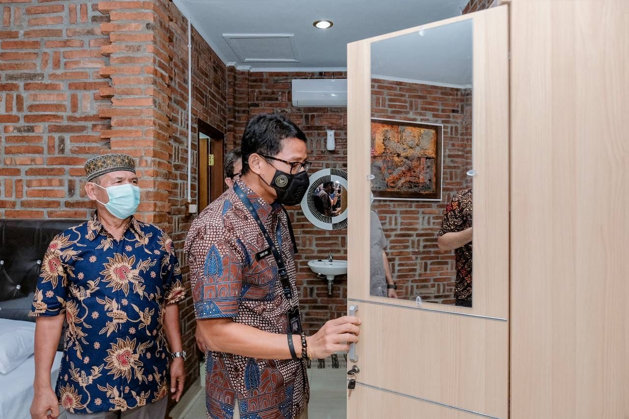 Kemenparekraf Bantu Pemasaran Digital Homestay di Borobudur