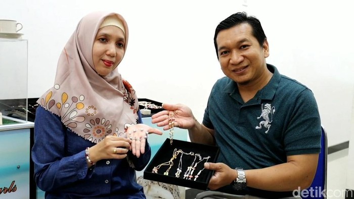 pejabat bank tinggalkan jabatan demi bisnis mutiara
