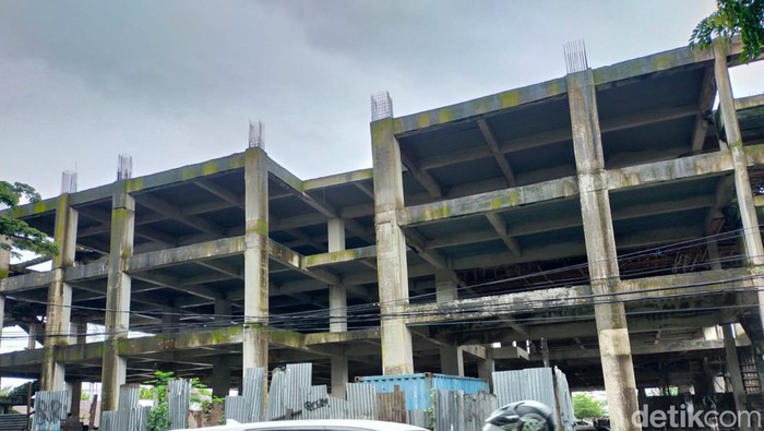 Proyek RS Batua Makassar yang mangkrak karena kasus korupsi Rp 22 miliar.