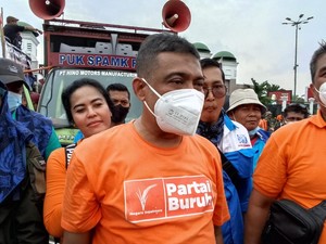 Massa Buruh Desak DPR-BPK-KPK Turun Tangan Usut Dana JHT
