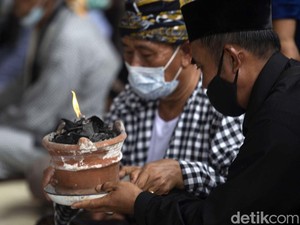 5 Destinasi Populer Perayaan Malam 1 Suro