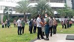 Potret Kepanikan Warga Jakarta Diguncang Gempa Kuat