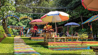 Potret Bekas Tambang Pasir yang Disulap Jadi Taman Cantik