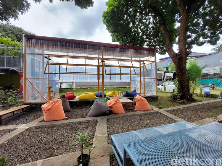Foto: Tempat Family Vibes Santuy di Ciputat