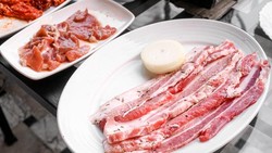Awalnya Jijik, Ini Alasan Orang Korea Selatan Kini Doyan Makan Perut Babi