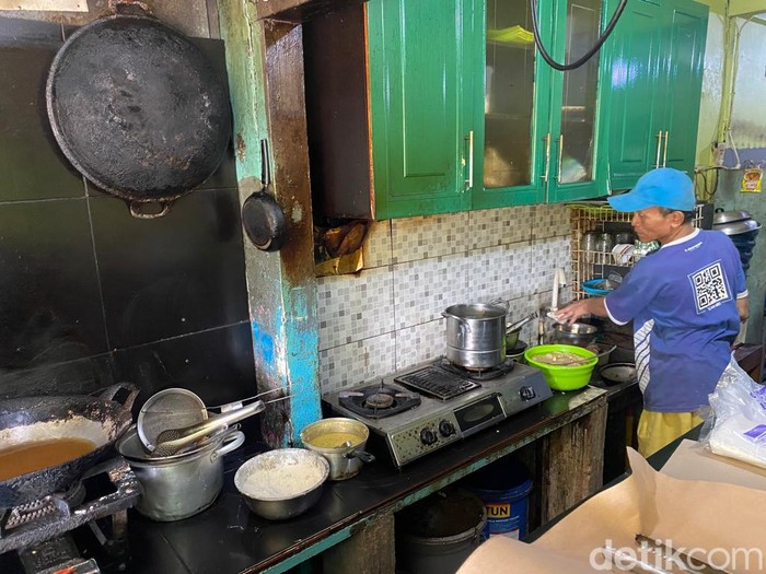 Harganya Rp 20 Ribu, Warung Ayam Geprek Ini Banjir Orderan Online Harganya Rp 20 Ribu, Warung Ayam Geprek Ini Banjir Orderan Online