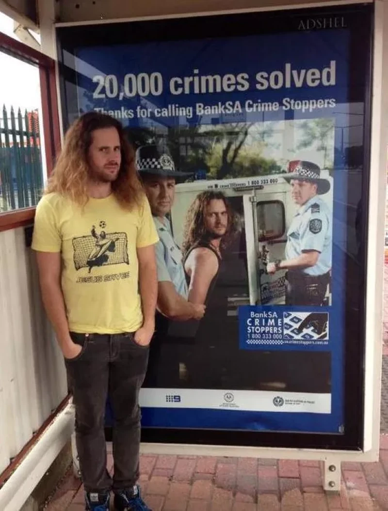 Ini Lucu, Orang-Orang Bertemu Kembarannya di Jalan Tanpa Sengaja