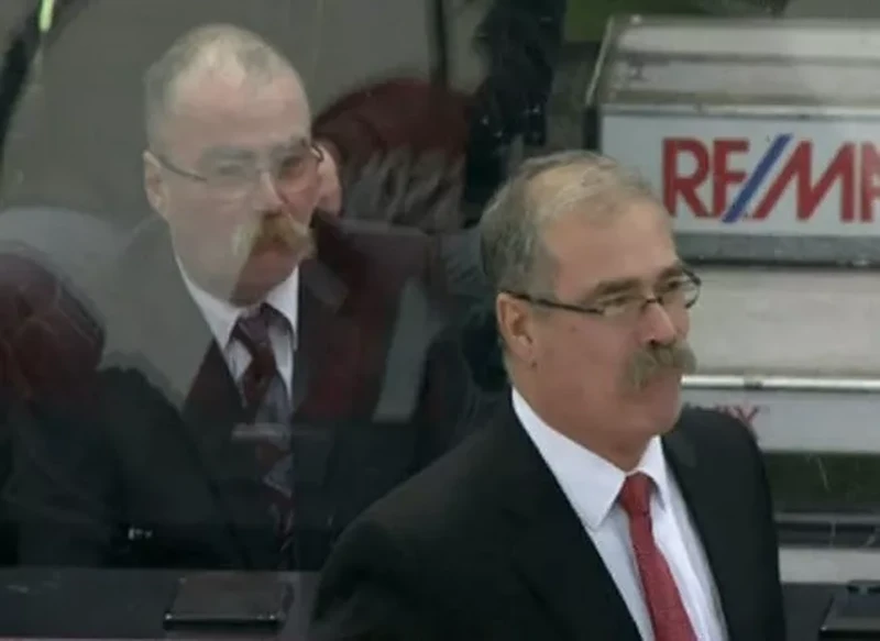 Ini Lucu, Orang-Orang Bertemu Kembarannya di Jalan Tanpa Sengaja