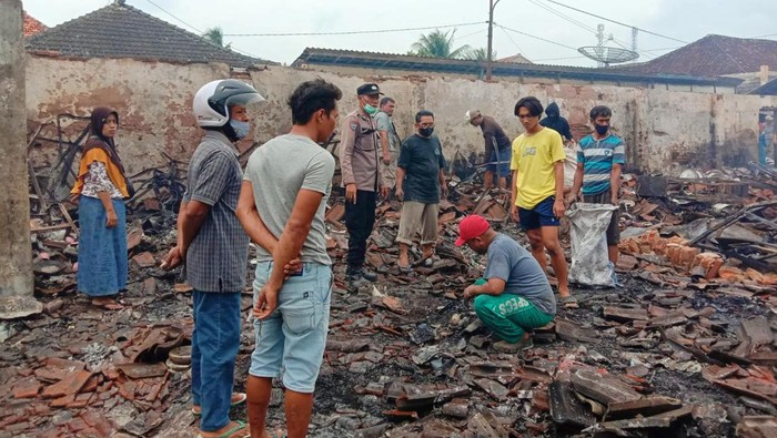 Kebakaran Pasar Bajulmati Banyuwangi Diduga Korsleting Listrik