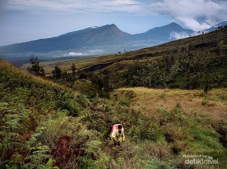 Begitu Indah Jalur Pendakian Gunung Rinjani, Impian Para Pendaki