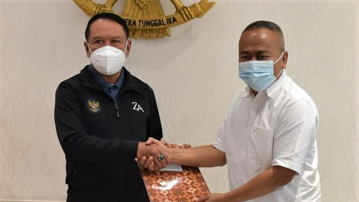 Menpora Zainudin Amali menerima Ketua PWI Pusat Atal Depari, Jumat (14/1/2022) pagi WIB.