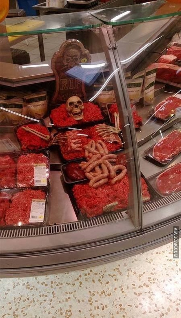 Momen Absurd di Supermarket Makanan di Rak Supermarket Salah Tempat dan Nama