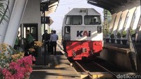 Didiek mengatakan bangunan peron baru dan ruang tunggu penumpang dikhususkan pada saat ini untuk pelayanan penumpang KA Minangkabau Ekspres relasi Pulau Aie - Padang - Bandara Internasional Minangkabau (PP), dan nantinya memungkinkan dapat digunakan pada KA lainnya yang singgah di Stasiun Padang.