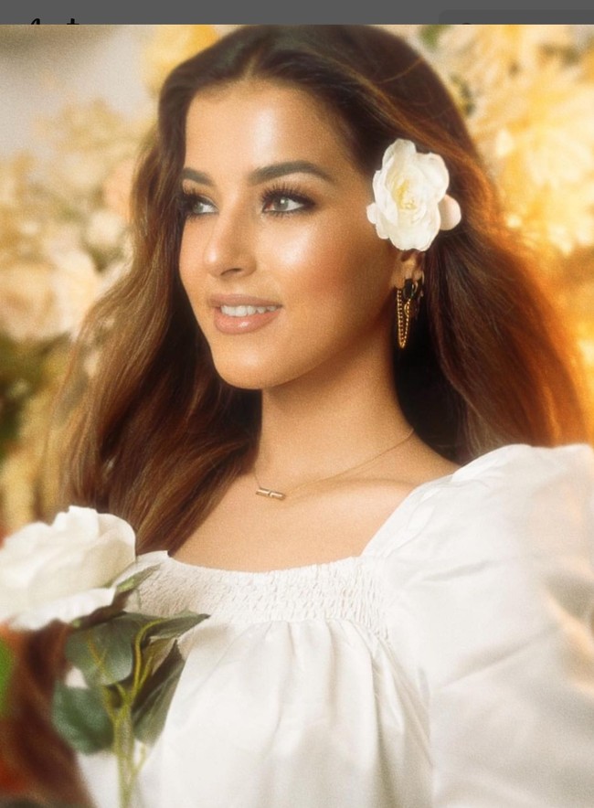 “Ahmado mana nehhh rosalinda menunggu,” tulis Tasya Farasya pada caption foto. Foto: Instagram/@tasyafarasya