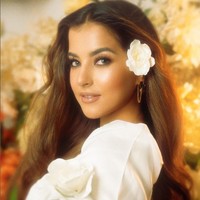 Unggahan Tasya Farasya yang sangat mirip Rosalinda pun banjir pujian. “Ayamorrr 😍 rosalinda ayamorrr 😂😂 bahh mirip banget sih sya,” komentar salah satu netizen. Foto: Instagram/@tasyafarasya