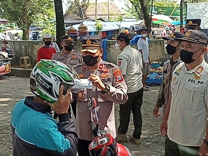 Varian Omicron Terdeteksi di Madiun, Polisi Tingkatkan Operasi Yustisi