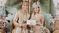5 Momen Pernikahan Vidi Aldiano & Sheila Dara Viral Bikin Baper Hingga Senyum