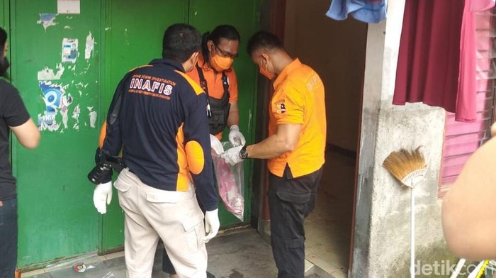 Wanita bernama Indah Safitri (27) tewas bersimbah darah di indekosnya, Kota Semarang, Sabtu (15/1/2022).