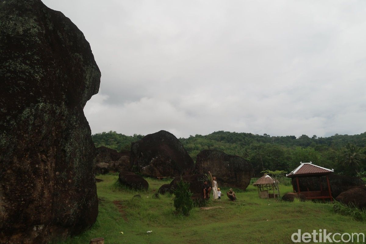 Watu Gendong di Gunungkidul