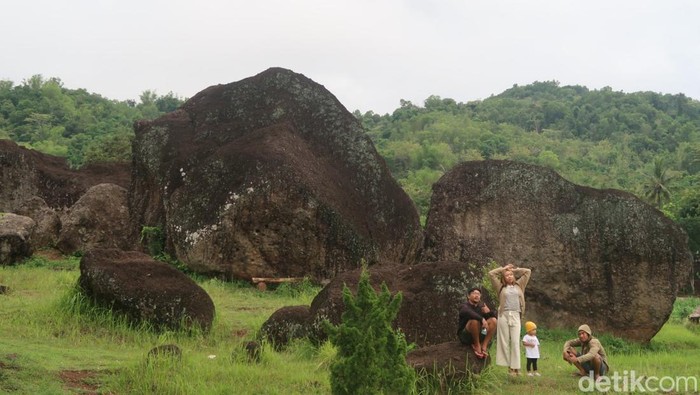 Watu Gendong di Gunungkidul