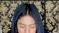 Ayu Wisya menjadi perbincangan karena ia diduga menyindir Doddy Sudrajat ayah kandung Vanessa Angel. Doddy bahkan berencana melaporkan Ayu Wisya. Foto: Instagram @ayuwisya