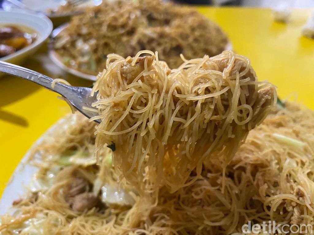 Edan! Chinese Food Rp 25 Ribu Porsi Brutal di Jagakarsa