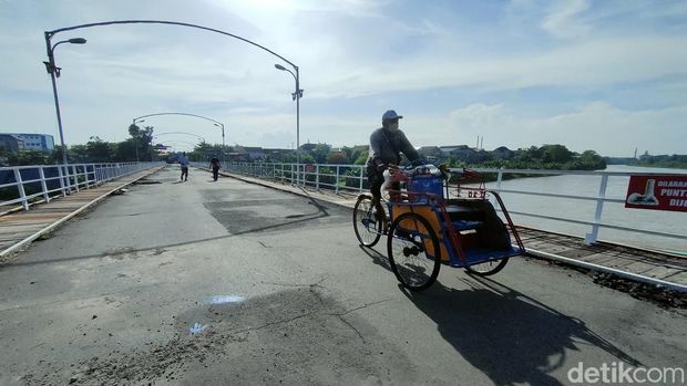 jembatan lama kota kediri