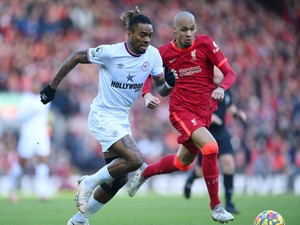 Babak I Selesai, Fabinho Bawa Liverpool Ungguli Brentford