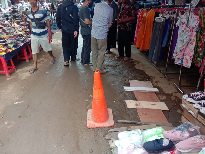 Lokasi dan Titik Kordinat penemuan enam nisan kuno di kawasan Jembatan Ampera Palembang. (Foto. dok. Balai Arkeologi Sumsel)