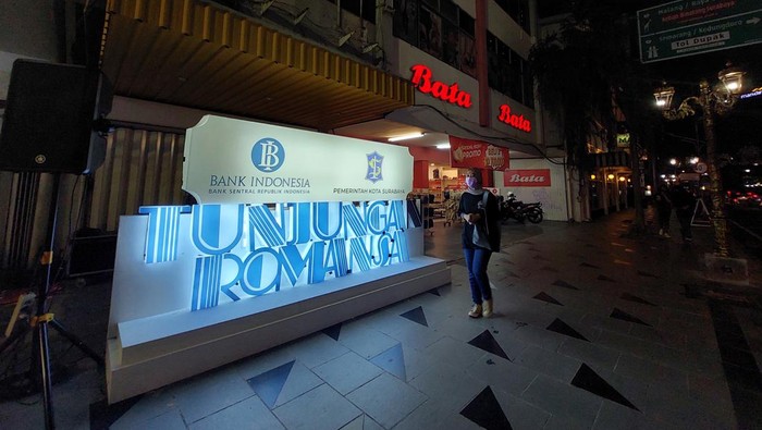 romansa tunjungan surabaya