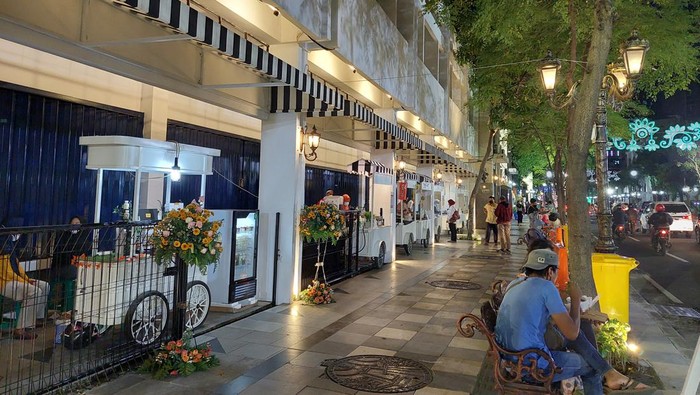 romansa tunjungan surabaya