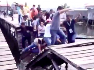 Video Jembatan Ambruk Disebut di Samarinda, Faktanya Bukan di Indonesia