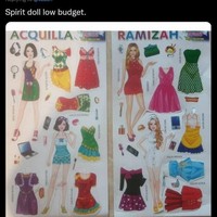 Ini sih namanya sticker, bukan spirit doll. Nggak heran juga kalau harganya murah deh.. Mungkin ini yang dinamakan spirit doll versi low budget. Foto: Twitter