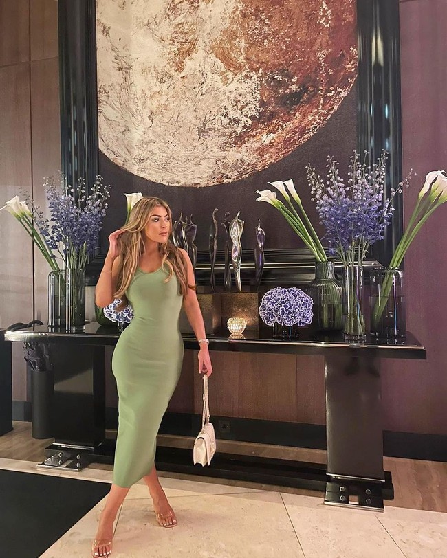 Sebelum hubungannya dengan Zayn Malik terungkap, Abi Clarke diketahui pernah berpacaran dengan petinju Floyd Mayweather. Foto: Instagram @abigail_clarke