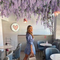 Dilansir The Sun, Zayn Malik  pertama kali bertemu pemain acara realiti Towie ketika melihatnya dari seberang bar di Los Angeles. Sejak saat itu, mereka bertukar nomor telepon dan sering menghabiskan waktu bersama. Foto: Instagram @abigail_clarke