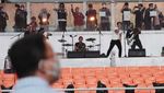 7 Potret Anies Baswedan Lihat Check Sound Nidji di JIS