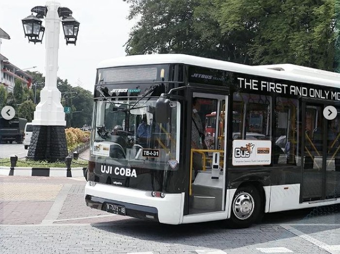 Bus monokok Adiputro diuji coba hingga tanggal 10 Februari 2022