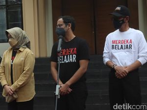 Nadiem Makarim: Jika PPKM Level 4 Artinya PTM Dihentikan
