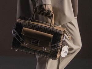 NFT Lagi Tren, Fendi Hadirkan Dompet Kripto Stylish