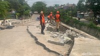 Berdasarkan informasi, amblesnya Jembatan Kepuh terjadi pada Sabtu (15/1/2022) lalu.
